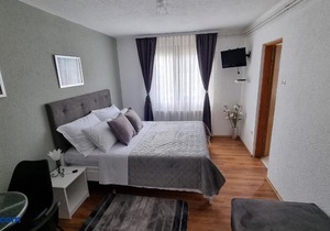 House Tomljanovic