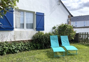 House with enclosed garden 700m from the center of PERROS GUIREC