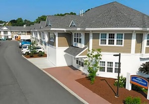 Howard Johnson by Wyndham Quincy/ Boston