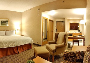 Humphry Inn & Suites