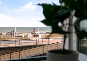 Huswell - Refurbished apartment with sea view