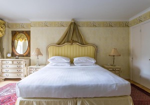 Hyde Park Gate II by Onefinestay