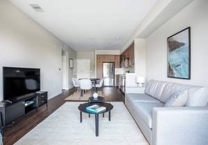 Ideal Mountain View 2BR w/Gym, Pool, Garden, near Dining, by Blueground