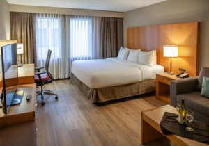 iHOTEL & Conference Centre Red Deer