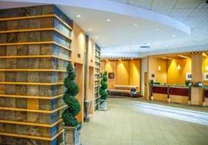 iHOTEL & Conference Centre Red Deer