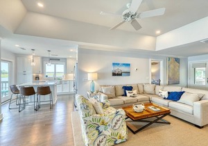 Incredible riverfront, gorgeous, renovated cottage in popular Inlet Cove