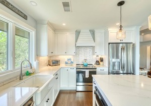 Incredible riverfront, gorgeous, renovated cottage in popular Inlet Cove