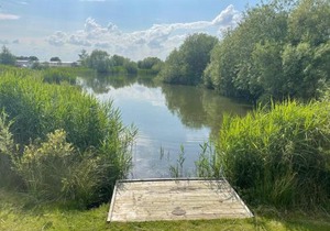 Indulgence Lakeside Lodge i3 with hot tub, private fishing peg situated at Tattershall Lakes Country Park