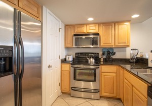 INTRODUCTORY PRICED! The Beach is Calling You to 324!