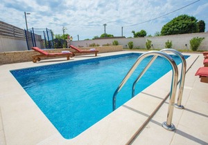 Istrian stone villa with swimming pool near Pula, Istria