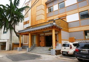 Jeonju Hanok Village Hotel