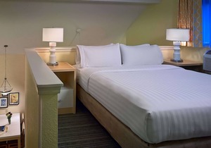 Just What You Were Looking For! 2 Pet-Friendly Units, Pool, Free Breakfast