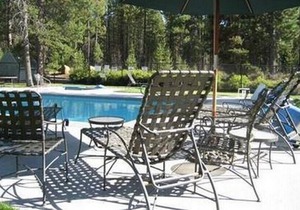 K1 Powder Village-Sunriver, Oregon: Pool & Hot Tub in Complex, BBQ, WiFi, SHARC Aquatics, Tubing Hill, Mt. Bachelor, Golf, Deschutes River, Tennis, Bike Paths