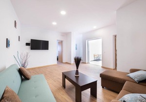 Karin House
