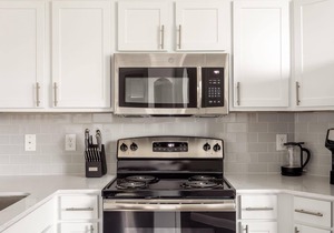 Kasa | Enchanting 2BD in South Houston | Pearland