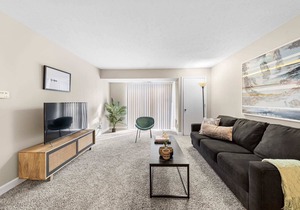 Kasa | Family Friendly 2BD + Self Check-In | South Bend