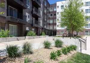 Kasa | Steps to Campus, Roof Top Deck + Gym | Minneapolis
