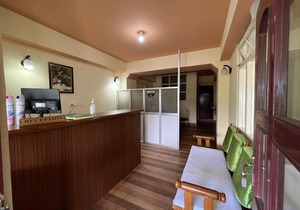 Khandroling Hotel