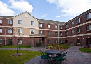 King Suite. Free Breakfast. Pool. Near Michigan State University.