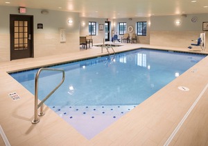 King Suite. Free Breakfast. Pool & Hot Tub. Near the Nebraska Medical Center!