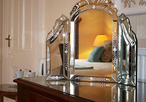 Kingston Theatre Hotel