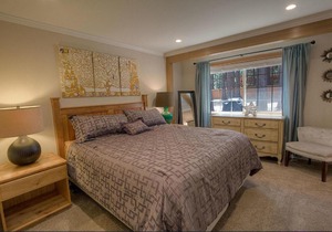Kiowa Lake House by Lake Tahoe Accommodations