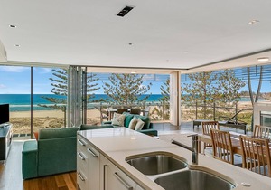Kirra Wave 702 - Beachfront North Kirra!