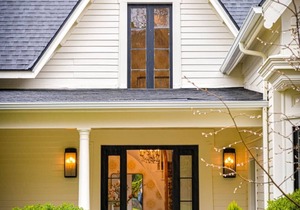 Kubli Haus - Suite #3 ~ Luxury, Style & Location, 1 block to Britt