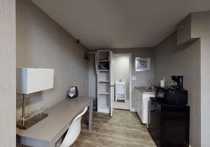 L 5-B1 Prices/Location CANNOT Be Beat!