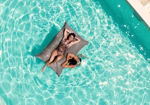 L'Olivo, app in a typical villa with swimming pool 7 km from the sea, Senigallia, Marche