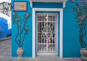 La Casita Azul Cozy Colonial House at Centro Historico with Rooftop and Jacuzzi