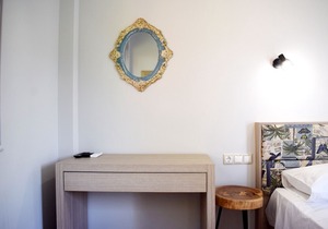 LA PALMA APARTMENTS 1,a beachfront paradise!