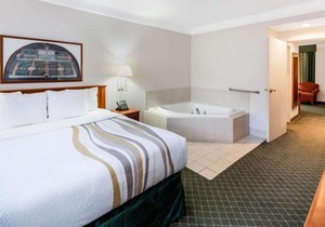 La Quinta Inn & Suites Madison American Center