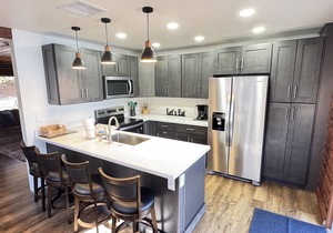 Lakefront #1 Cabin on Acre, Kayaks, Paddle Boards - Shasta Lakeshore Retreat #4