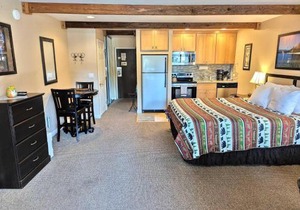 Lakeland Village #110