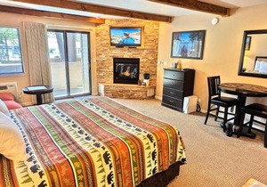Lakeland Village #110