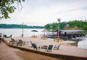 Lakeshore Fishing Cabins #4