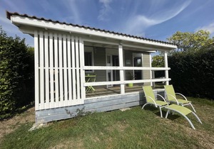 Lakeview Chalets: Terraces, BBQ, Swimming, Pedal Boats, Fishing, Pet-Friendly, All-Inclusive Amenities