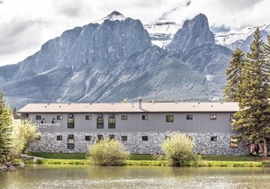 Lamphouse Hotel