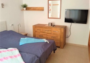 Large, sunny penthouse with fantastic sea views