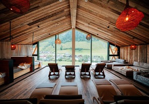 Large apartment with sauna, right on the ski slope