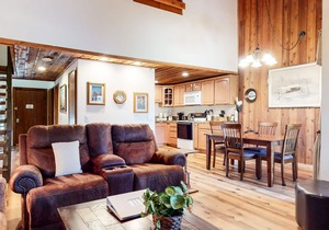 Large Condo, Rustic Décor & Private Balcony. Right Across from The Village