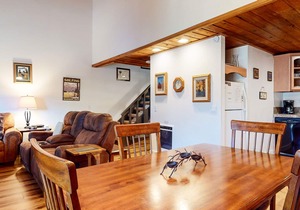 Large Condo, Rustic Décor & Private Balcony. Right Across from The Village