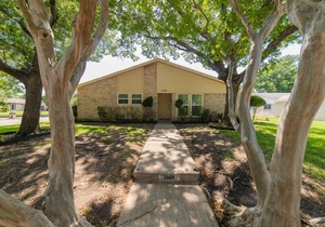 Large, easy access single story 3 bed home, 15mins downtown Dallas