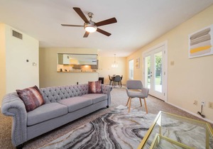 Large, easy access single story 3 bed home, 15mins downtown Dallas