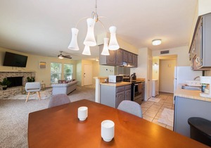 Large, easy access single story 3 bed home, 15mins downtown Dallas