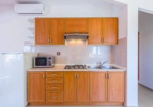 Large pool, WiFi, observatory, volleyball court and table tennis