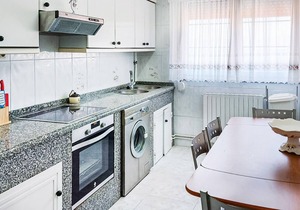 Large vacation apartment with a view of the Atlantic Ocean