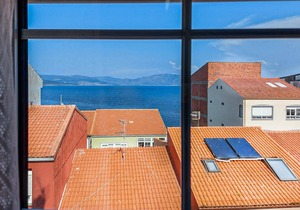 Large vacation apartment with a view of the Atlantic Ocean