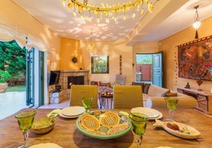 Lavender Garden Retreat - Secluded Seaside Getaway